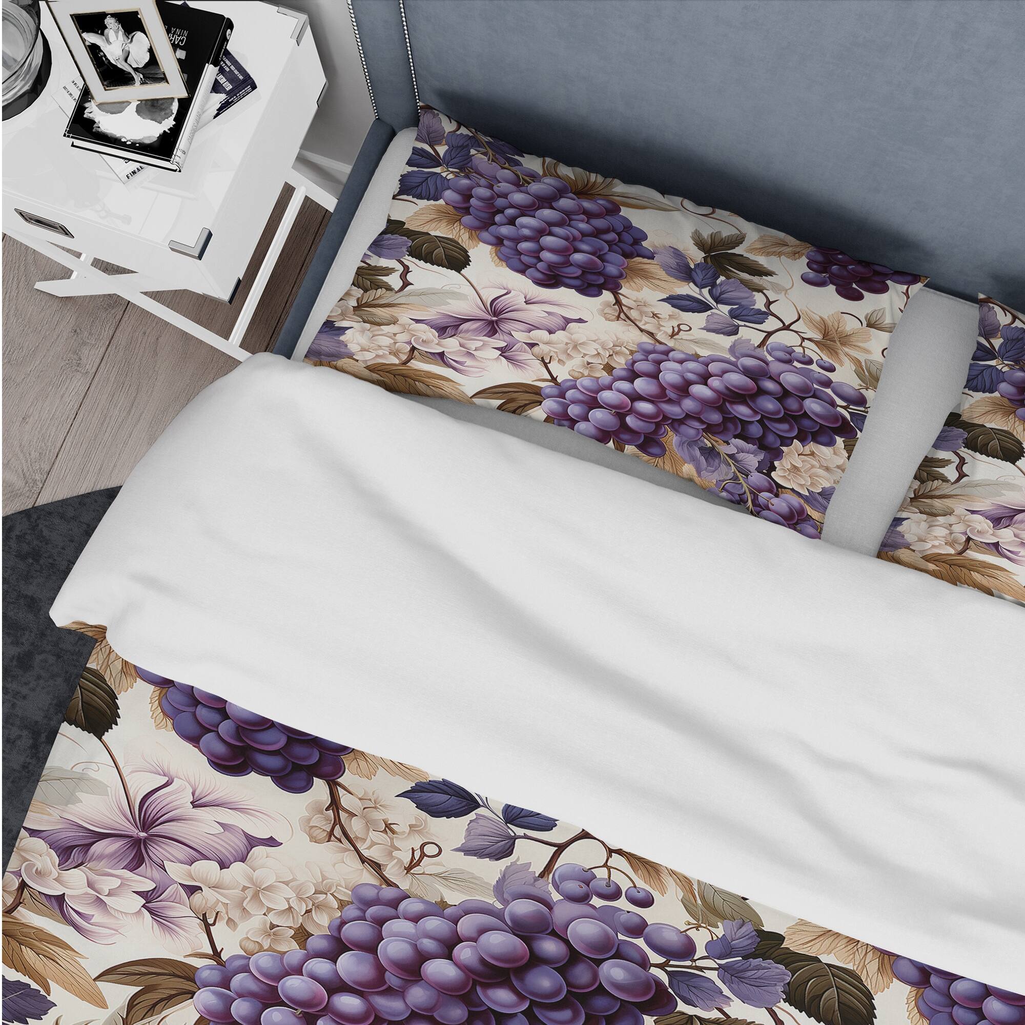 Designart "Tuscan Vineyard Vines" Beige Cottage Bedding Cover Set With
